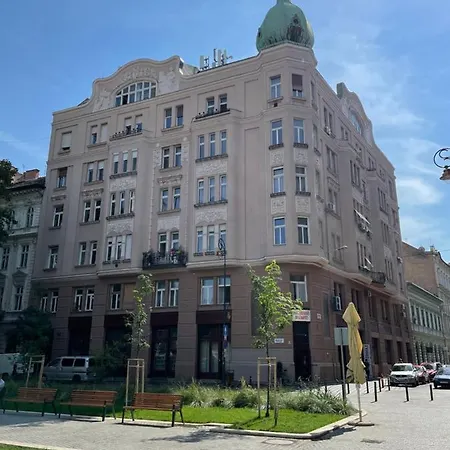 Bakáts Square Premium With Ac *