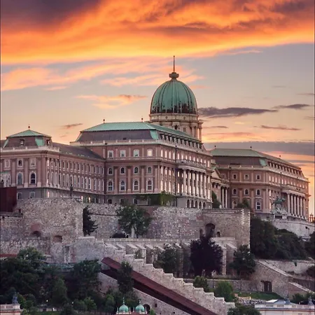Apartamento Bakáts Square Premium With Ac Budapest