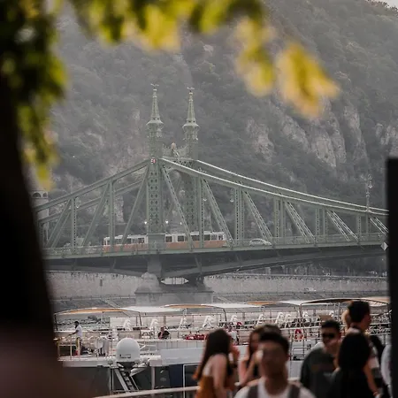 Bakats Square Premium With Ac Apartament Budapeszt