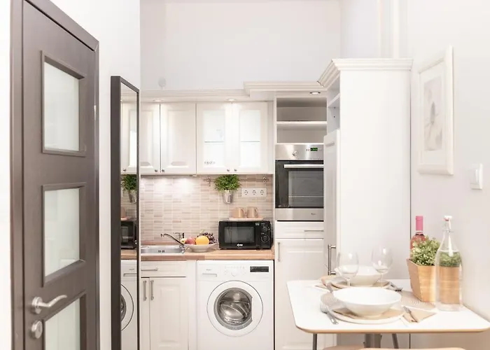 Bakats Square Premium With Ac Apartment *