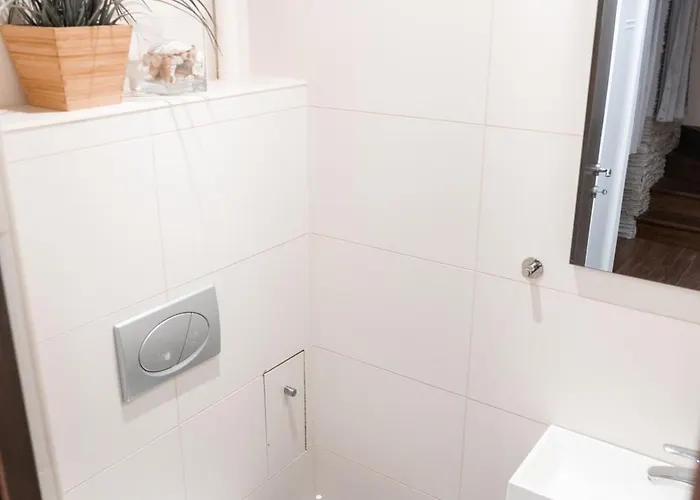 Bakats Square Premium With Ac *