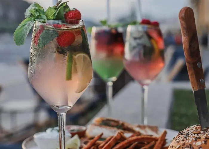 Bakats Square Premium With Ac