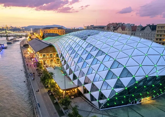 Apartment Bakats Square Premium With Ac