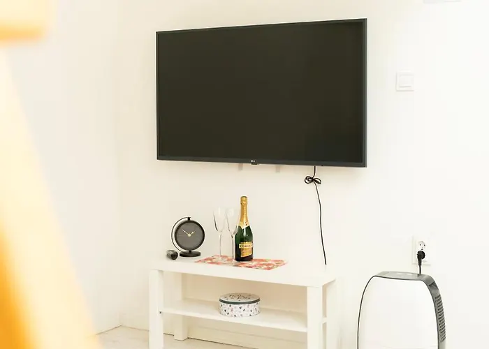 Bakats Square Premium With Ac Apartment *